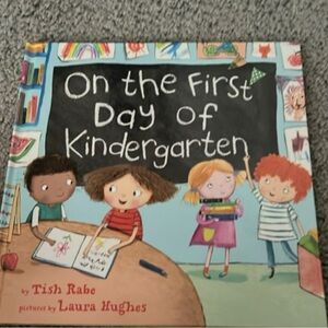 Children's Book: On the First Day of Kindergarten (6)